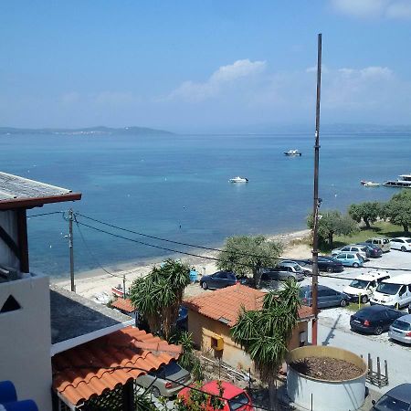 Pansion Vasiliki Apartment Ouranoupoli Exterior photo