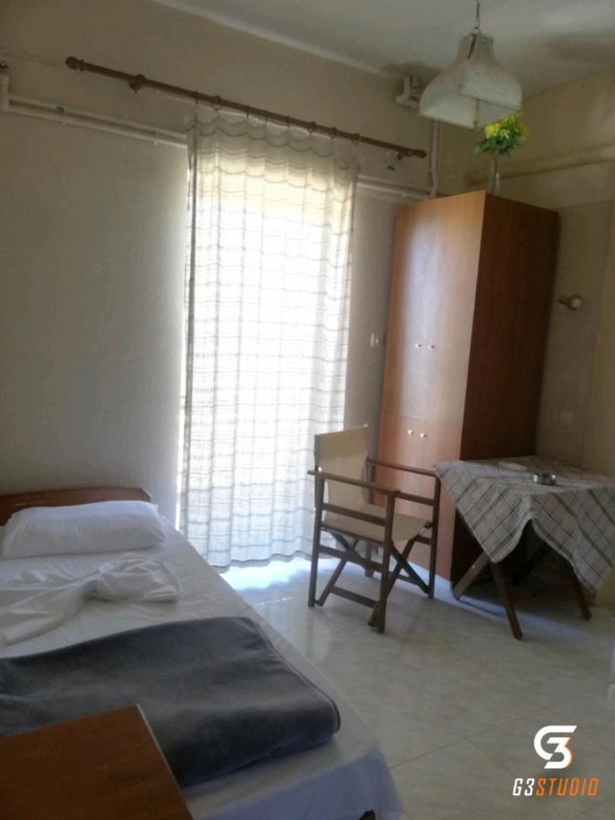 Pansion Vasiliki Apartment Ouranoupoli Exterior photo